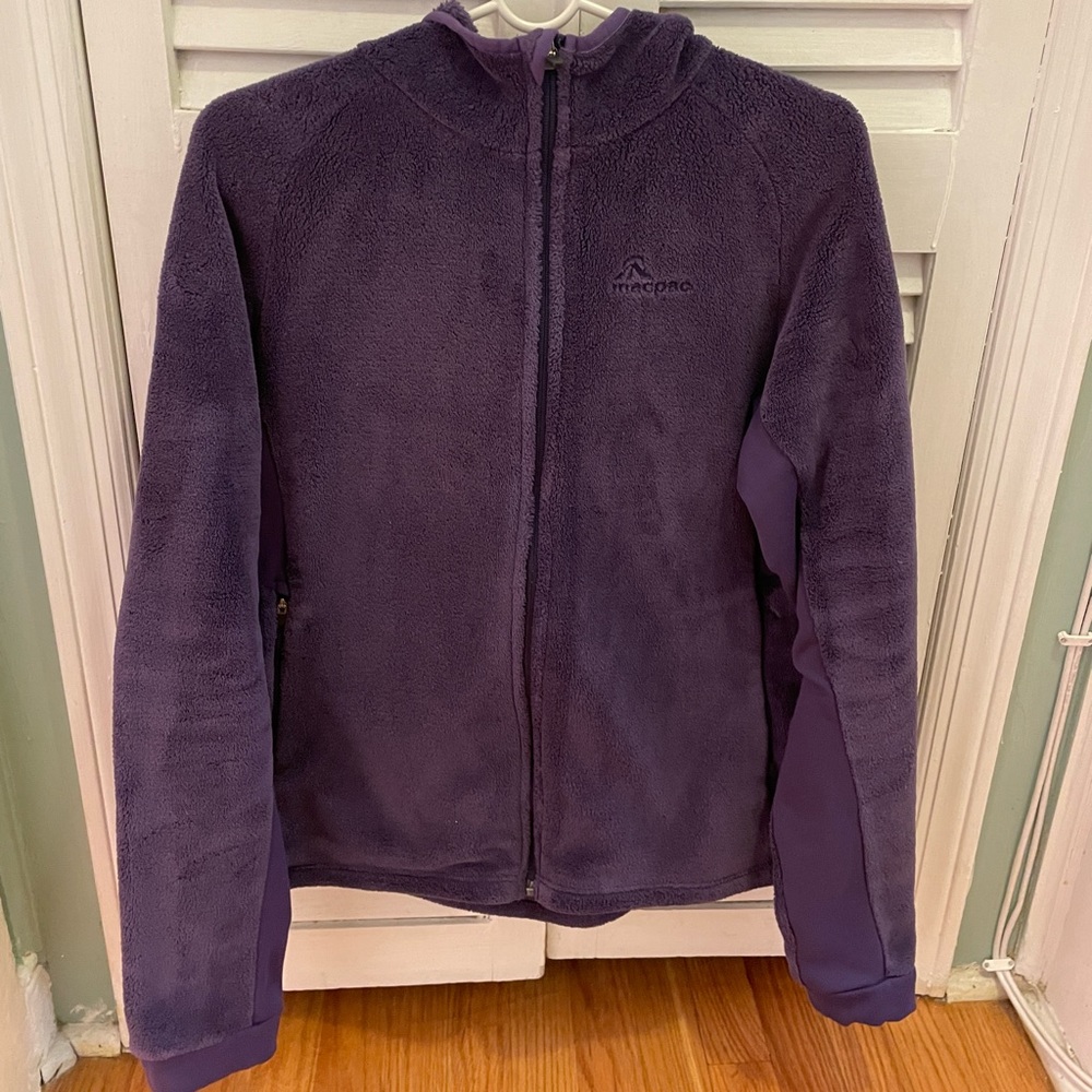 Macpac purple hooded fleece jacket, size 16/XL.